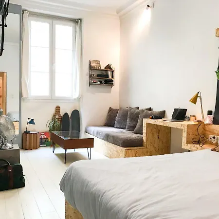 Studio Saulnier Apartment Paris