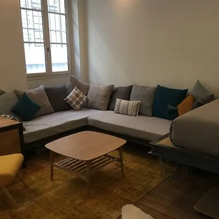 Studio Saulnier Apartment