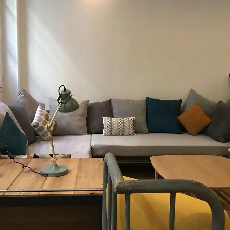 Studio Saulnier Apartment Paris