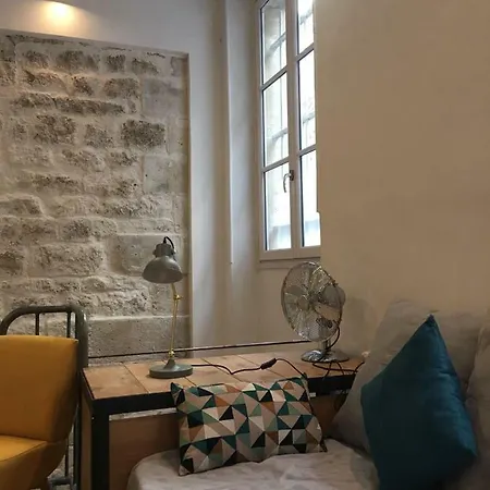 Studio Saulnier Apartment Paris